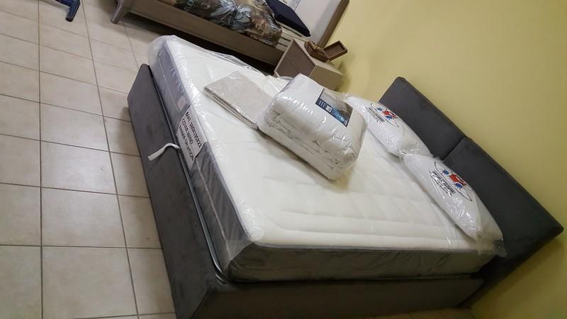 Letto matrimoniale con contenitore materasso molle+memory